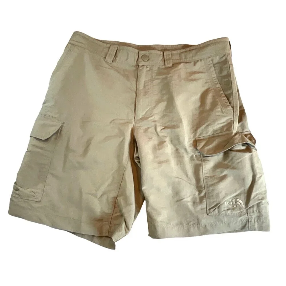 North Face Khaki Men's 34 Cargo Shorts‎ 9.5 Inseam